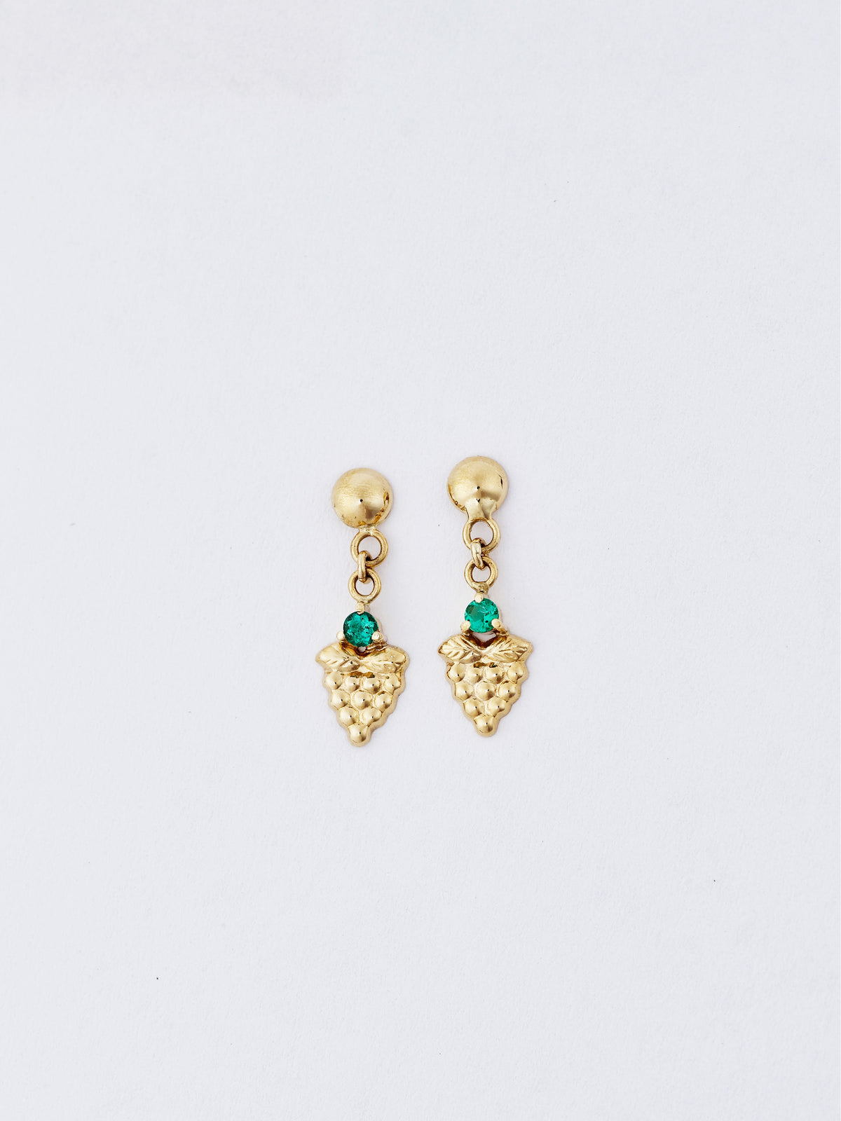 Aretes UVAS